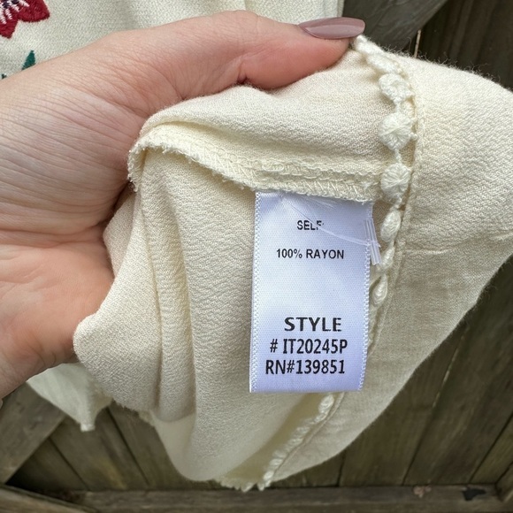 Oddy Boho Plus Size Flowy Embroidered Cold Shoulder Cream Tunic Blouse - Picture 7 of 8